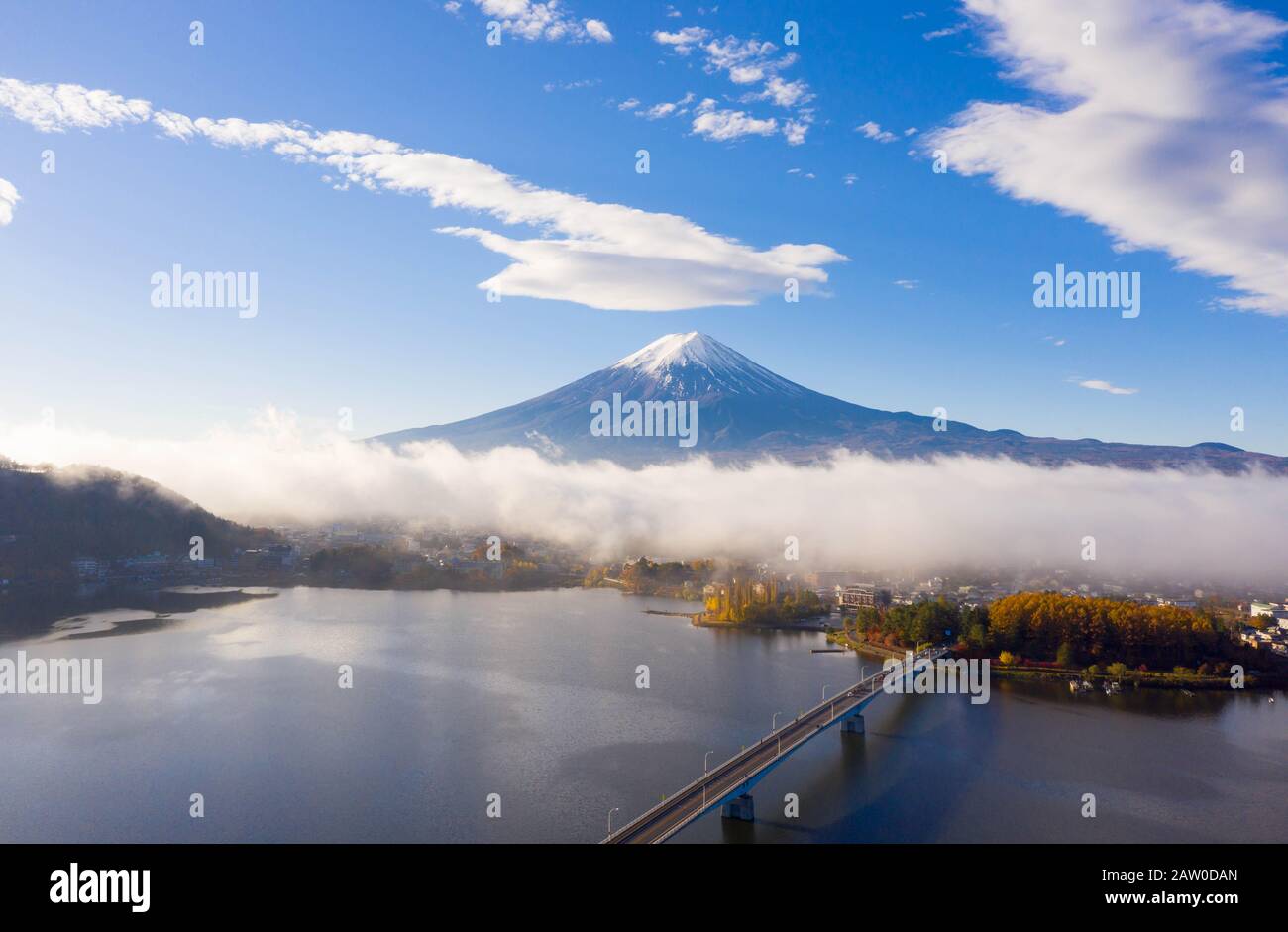 Salida Del Sol Del Lago Kawaguchiko, Monte Fuji, Japón Foto de stock