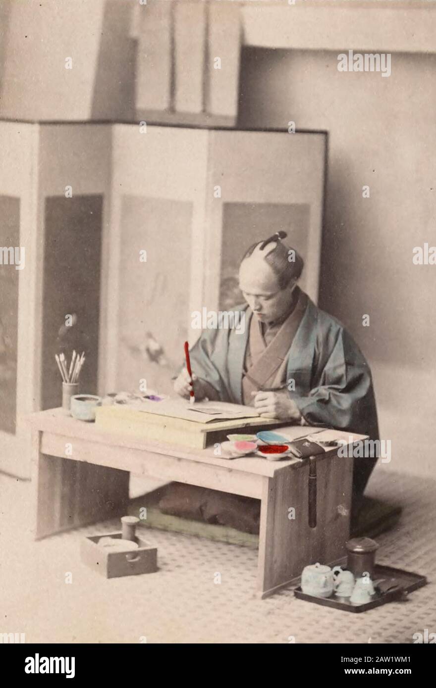 Un artista japonés en el trabajo, alrededor de 1890 Foto de stock
