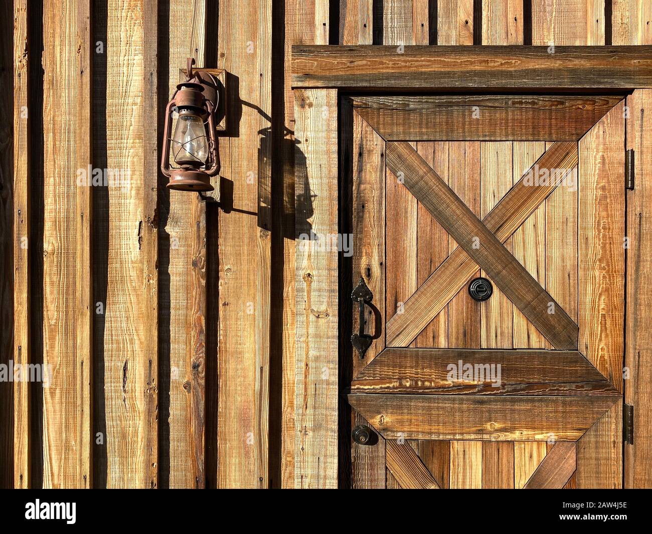 Puerta de granero holandesa fotografías e imágenes de alta resolución -  Alamy