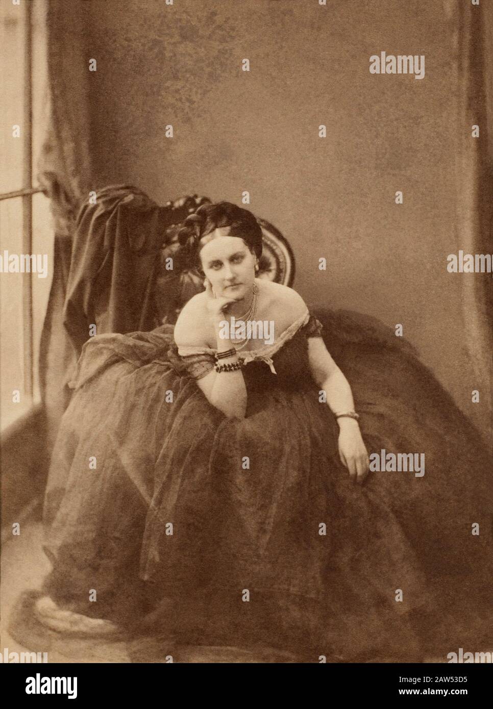 1856 CA , PARÍS , FRANCIA : la condesa italiana Virginia Oldoini Verasis di CASTIGLIONE ( 1837 - 1899 ) , amante del Imperor francés Napoleón III . Cou Foto de stock