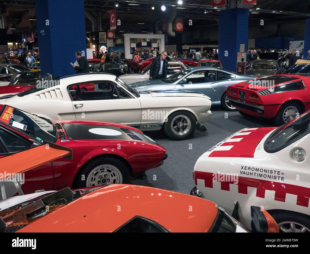 Ford Mustang Shelby GT 350 en Retromobile Classic Car show Paris 05/02/2020 Foto de stock