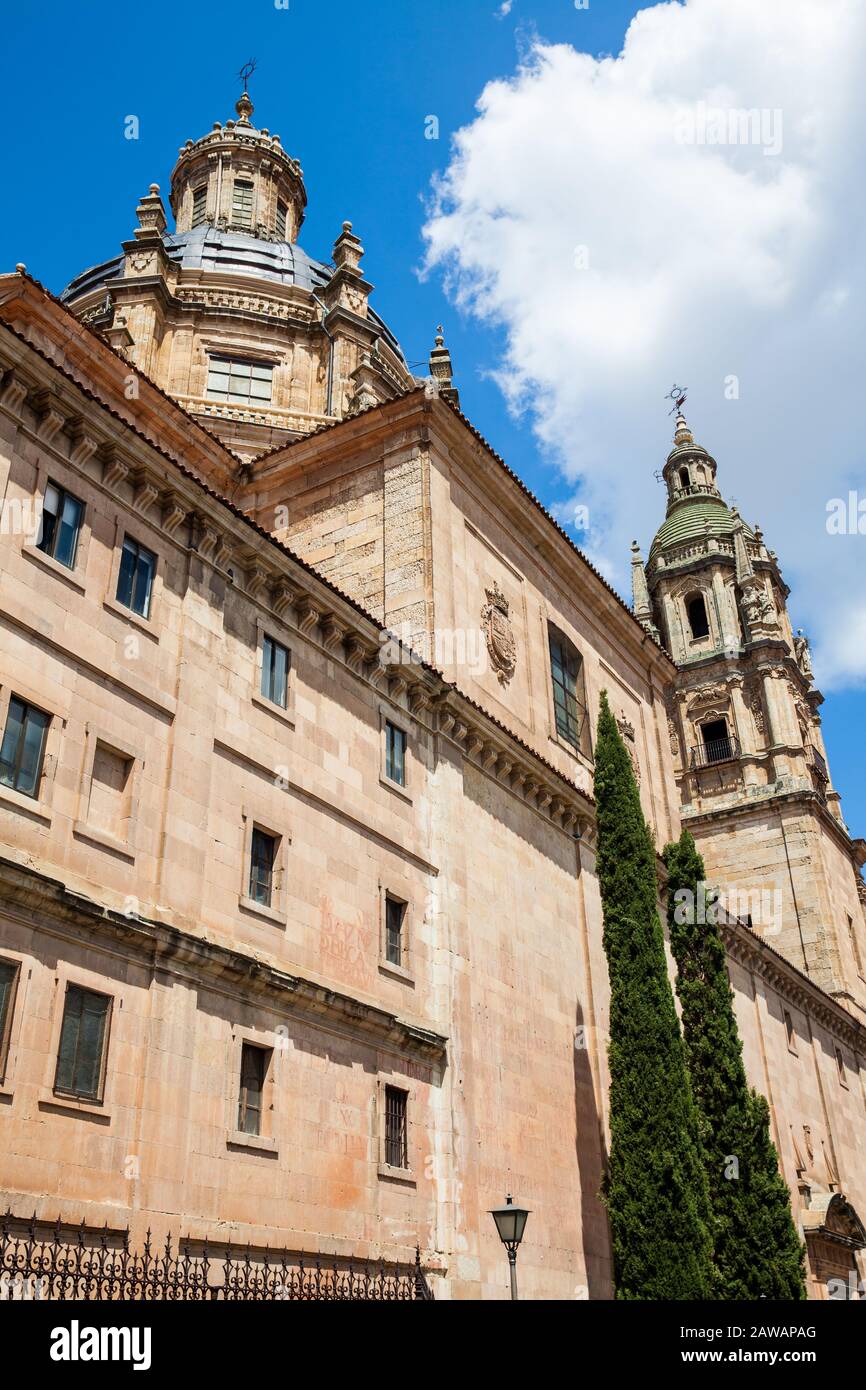 Edificio histórico del Real Colegio del Espíritu Santo de la Sociedad