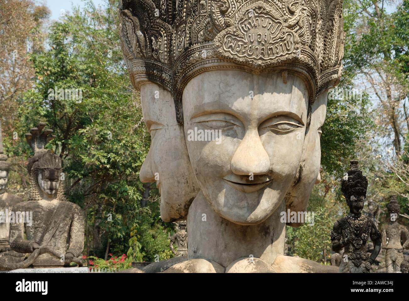 Nong Khai Isan Tailandia - Sala Keoku parque con esculturas budistas de hormigón Foto de stock