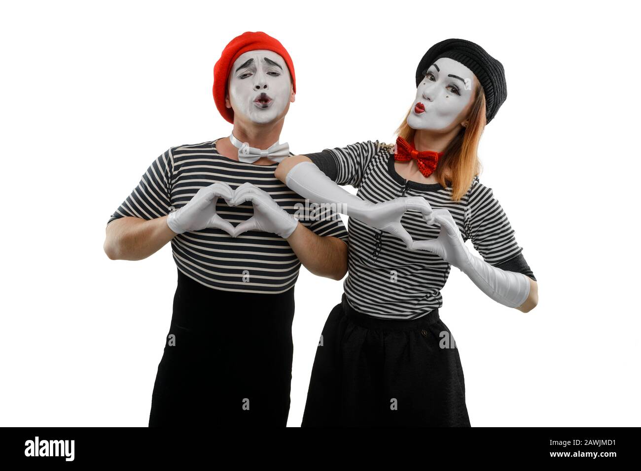 Escena de amor de los actores pantomima. Artistas mimos masculinos y  femeninos Fotografía de stock - Alamy