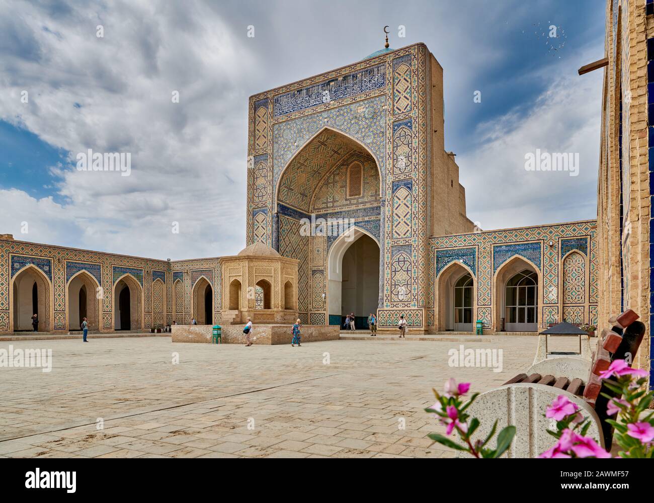 Mezquita Kalon O Kaylon, Bujara, Uzbekistán, Asia Central Foto de stock