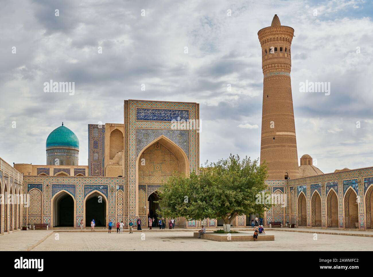 Mezquita Kalon O Kaylon, Bujara, Uzbekistán, Asia Central Foto de stock