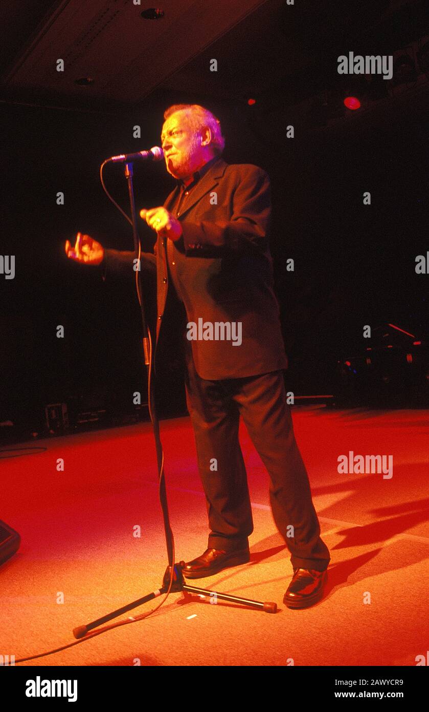 Joe Cocker en el escenario del partido IPO World On Line en Amsterdam NL 2000 Foto de stock