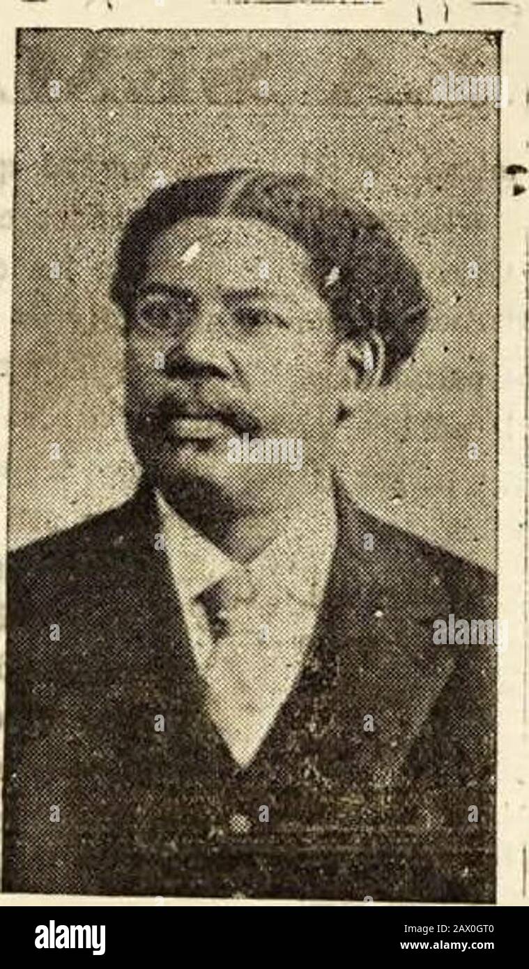 Labor nueva. . los más pués fulgores de su a tal emancipación, levantó, allá porel año 1879, la bandera de laigualdad entre todos los Cubanos.Enviado mas tarde a España ba-. Juan G. GÓMEZ Candidato a Senador Porel PARTIDO LIBERAL jo compartido de registro, consagró-se allí a la obra de la abolición dela clavitud. No olvidó por esto la causa cu-bana y publicó simultáneamentecon su labor de redimir al siervo,uno de los más brillantes estudiosos contra el sistema colonial deEspaña en América, se haltan es-cito. Mas su espíritu se sentíaagotado en la Metrópoli. RetornóaCuba. Hay en la Historia Foto de stock