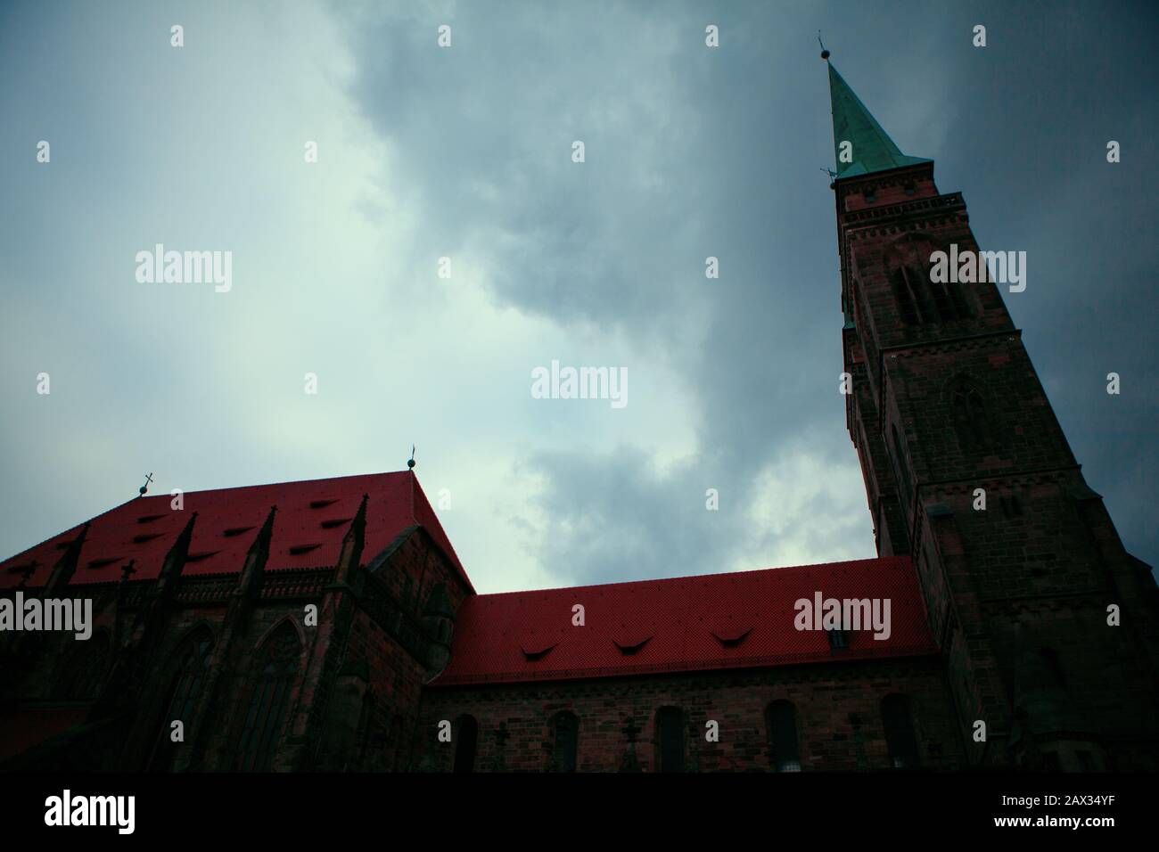 Iglesia Sebald de Nuremberg al atardecer Foto de stock