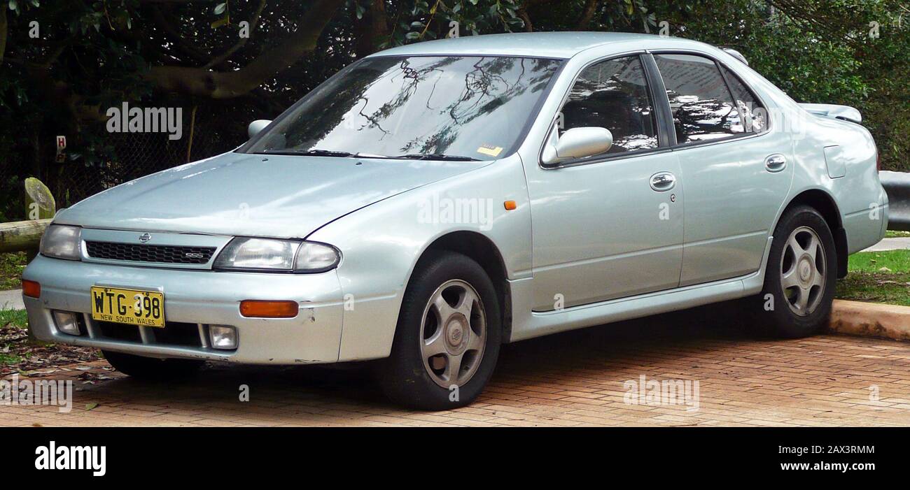 Ingles 1993 1995 Nissan Bluebird U13 Sss Sedan Fotografiado En Cronulla New South Wales Australia 21 De Junio De 10 El Propio Trabajo Osx Fotografia De Stock Alamy