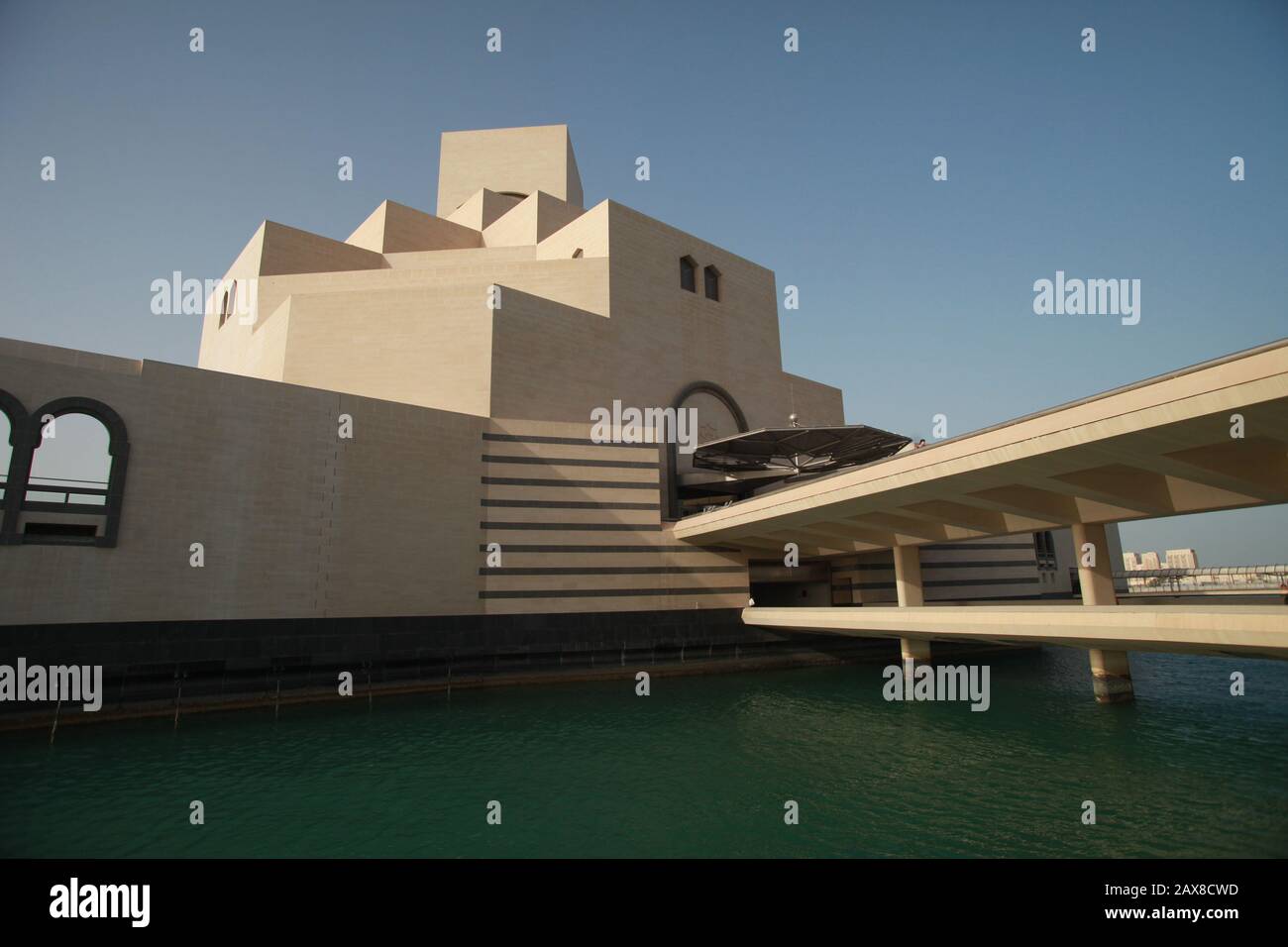 El Museo de Arte Islámico en Doha Qatar por I.M. Pei. Foto de stock