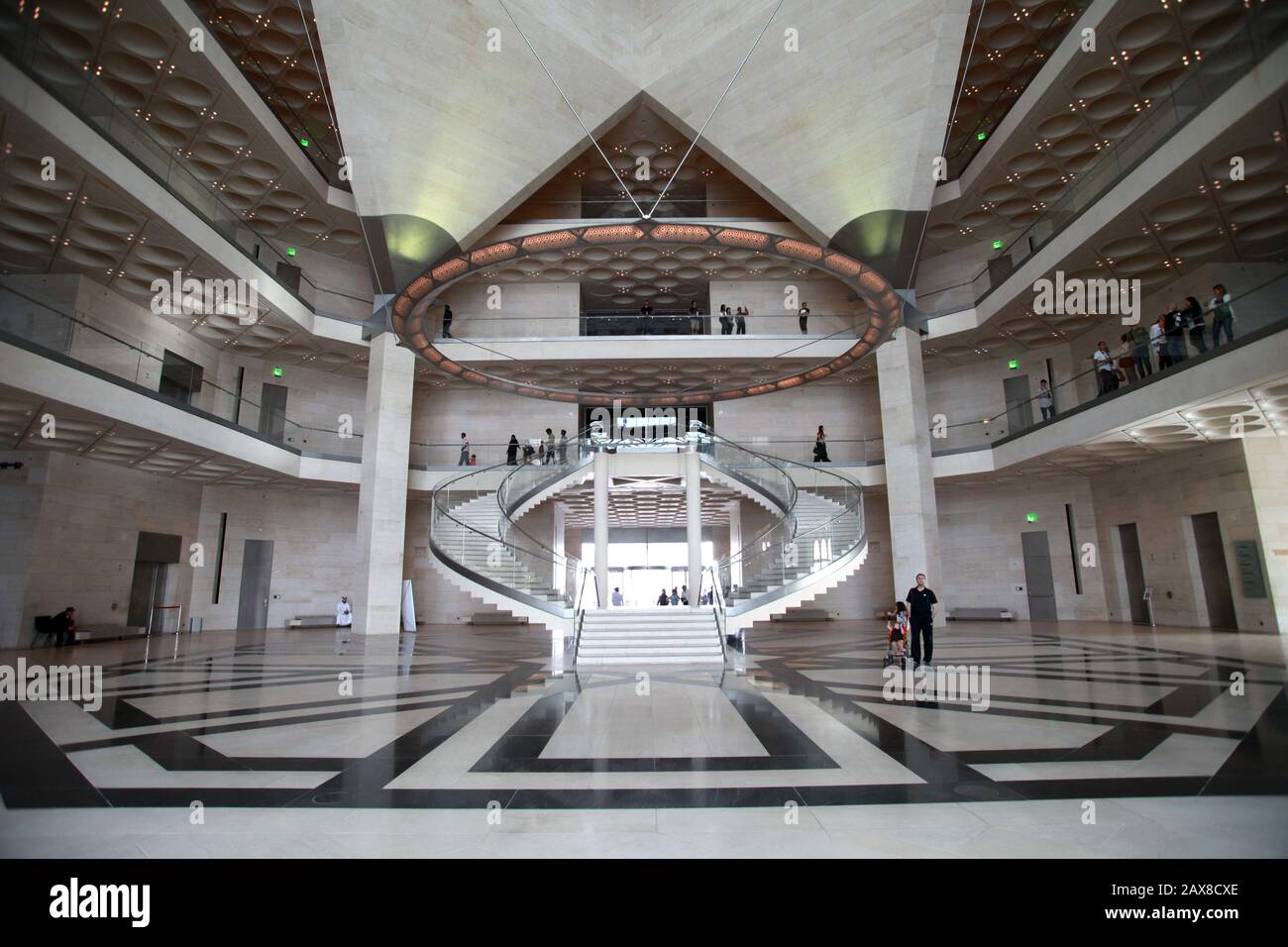 El Museo de Arte Islámico en Doha Qatar por I.M. Pei. Foto de stock