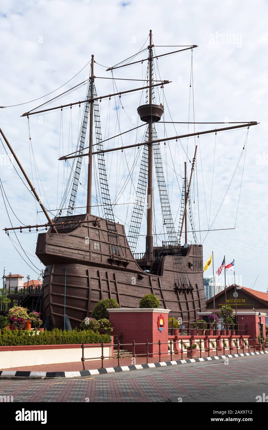Barco En El Museo Marítimo De Malacca, Malasia Foto de stock