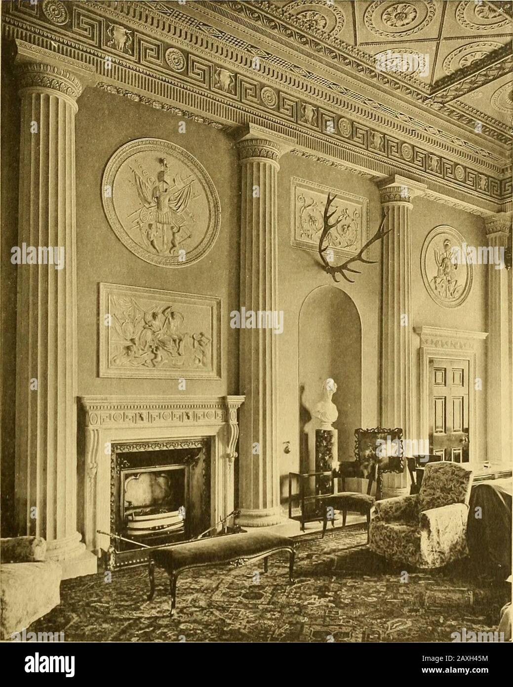 Robert Adam y sus hermanos; sus vidas, trabajo e influencia en la  arquitectura, decoración y muebles ingleses . comparado con el techo (Fig.  144), que se ha enriquecido de manera ligera, aunque