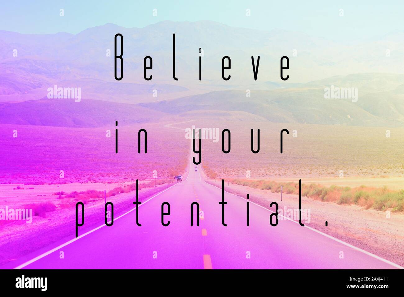 Cita inspiradora poster - creer en su potencial. El éxito de la motivación. Foto de stock