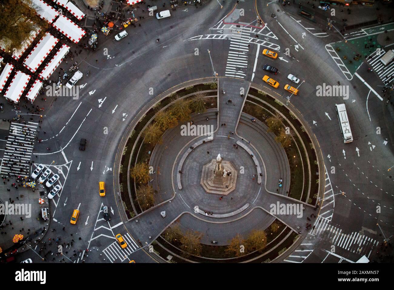 Vista aérea en helicóptero de Columbus Circle en la ciudad de Nueva York. Foto de stock