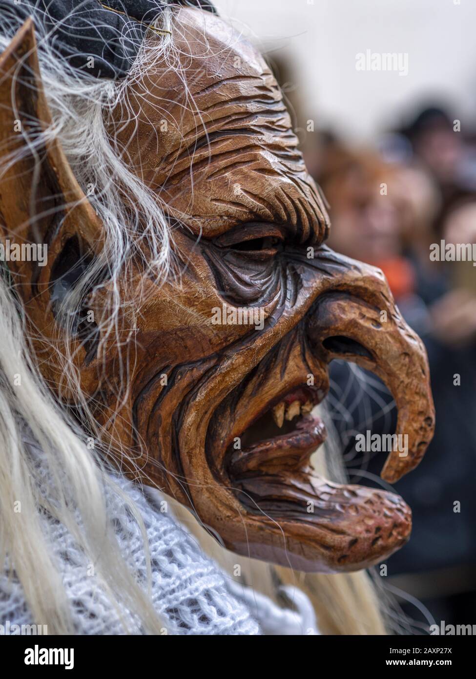 Banco de imagens : assustador, dia das Bruxas, roupas, Capacete, cara,  escultura, mascarar, cabeça, monstro, arrepiante, Horror, traje, Masque,  mal, amedrontar, personagem fictício, Máscara do dia das bruxas 1080x1920 -  - 783674 - Imagens Gratuitas