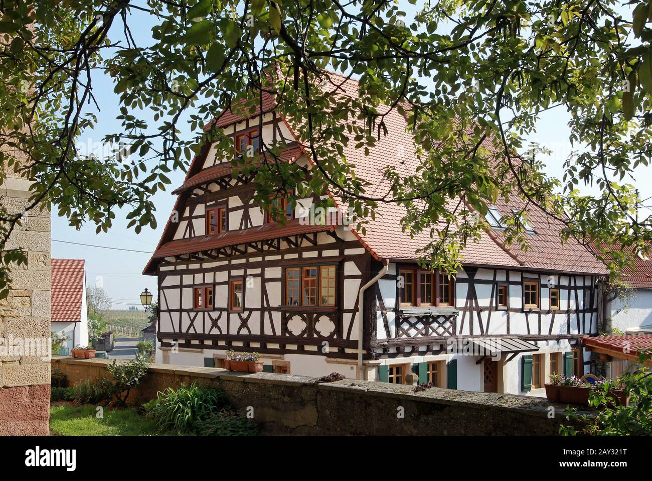 Casa de guerra campesina en Nußdorf Foto de stock