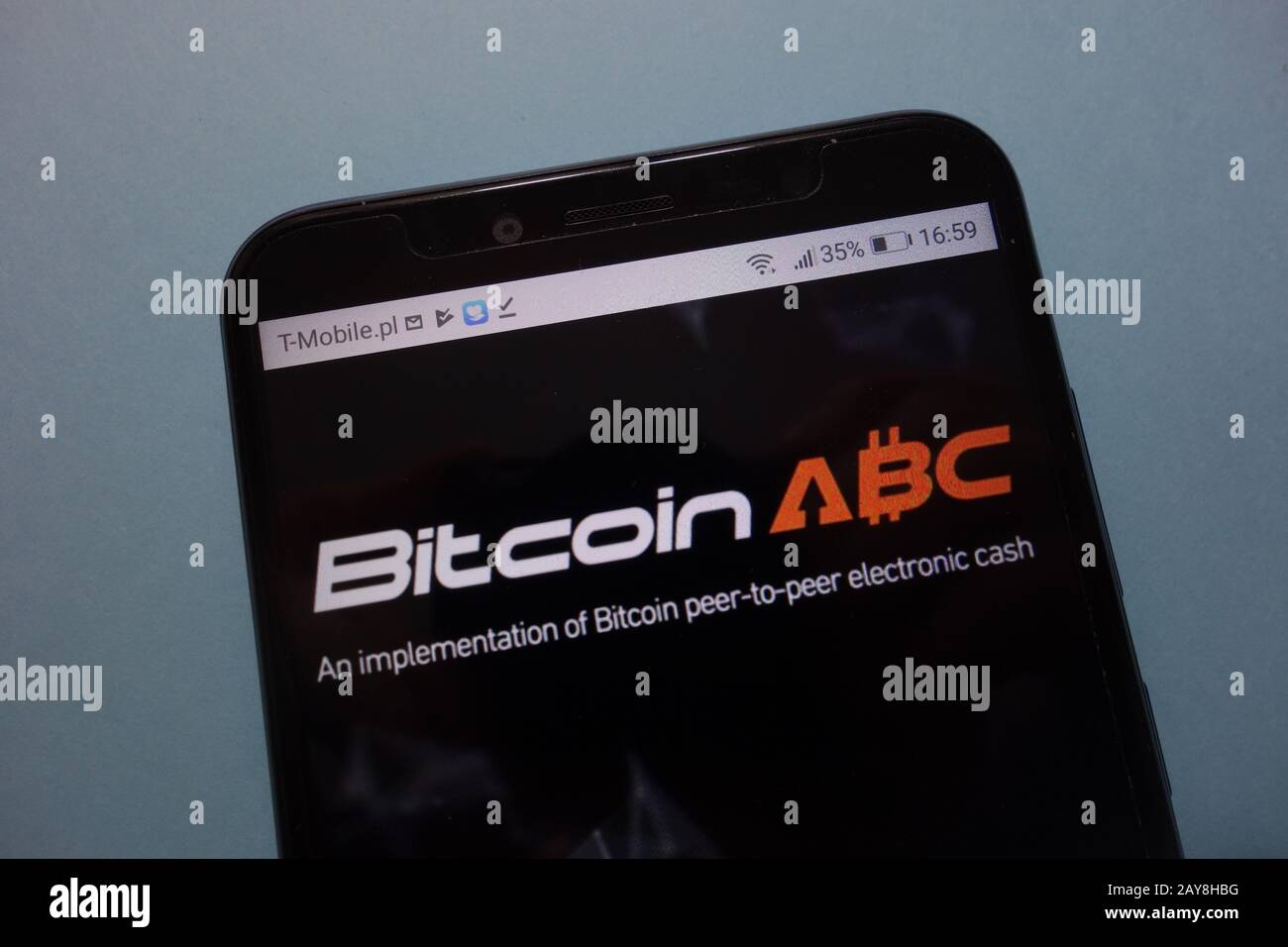 El logotipo de Bitcoin ABC se muestra en el smartphone Foto de stock