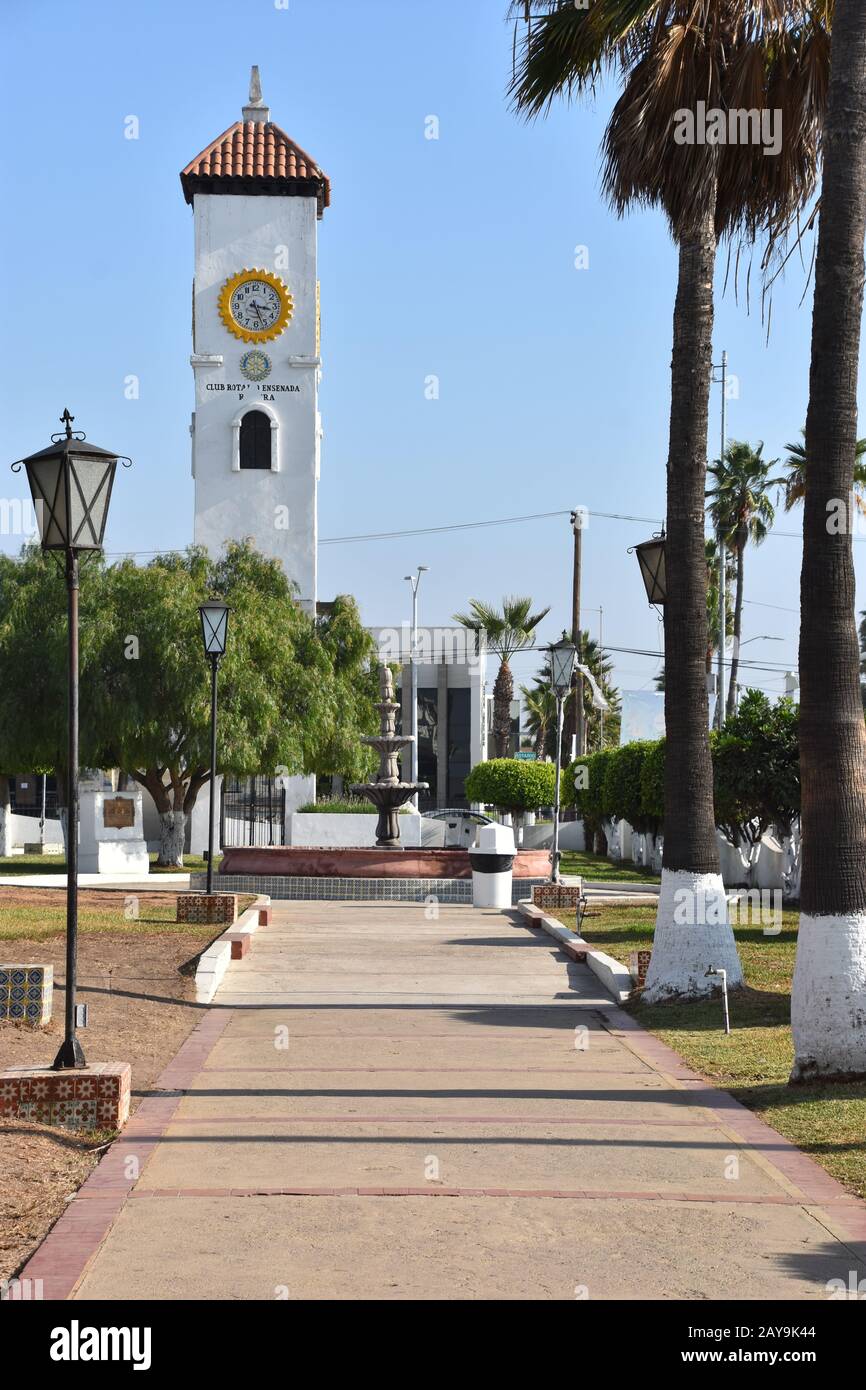 Torre del Reloj en el Centro Cultural Riviera de Ensenada en México  Fotografía de stock - Alamy