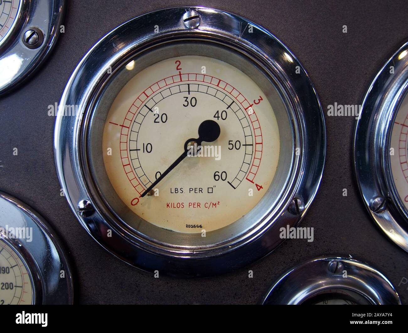 Analogue gas meter fotografías e imágenes de alta resolución Alamy