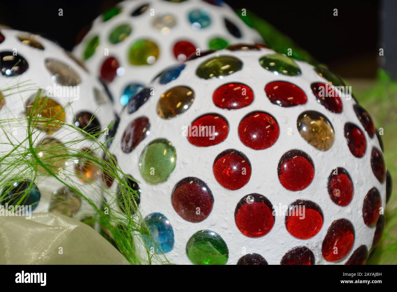 Pintura de bolas de cristal fotografías e imágenes de alta resolución -  Alamy