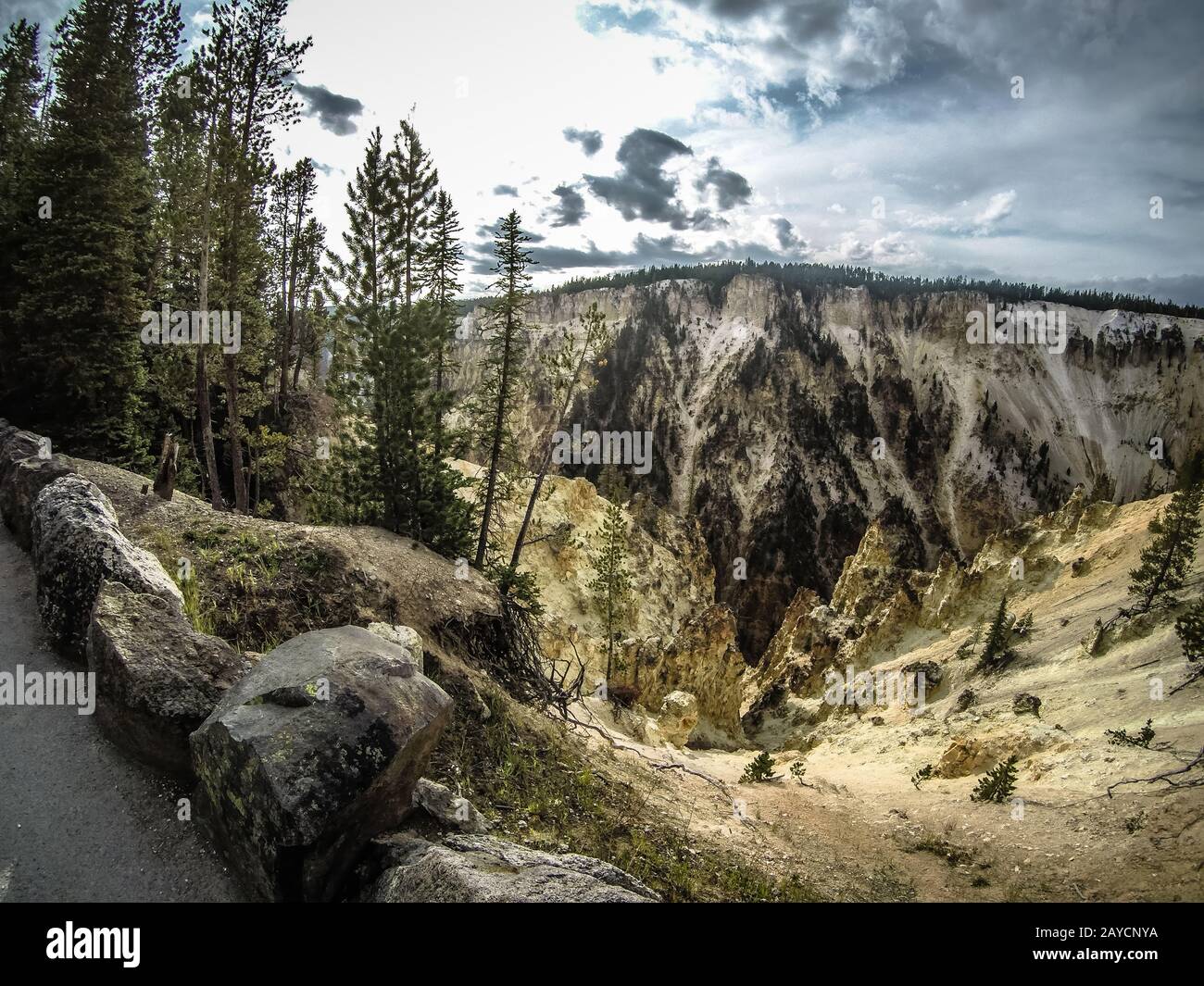 río firehole y cascadas en yellowstone wyoming Foto de stock