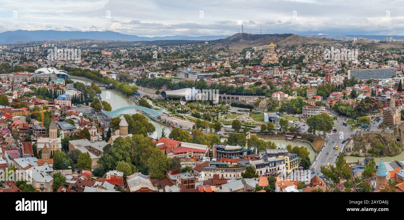 Vista de Tbilisi, Georgia Foto de stock