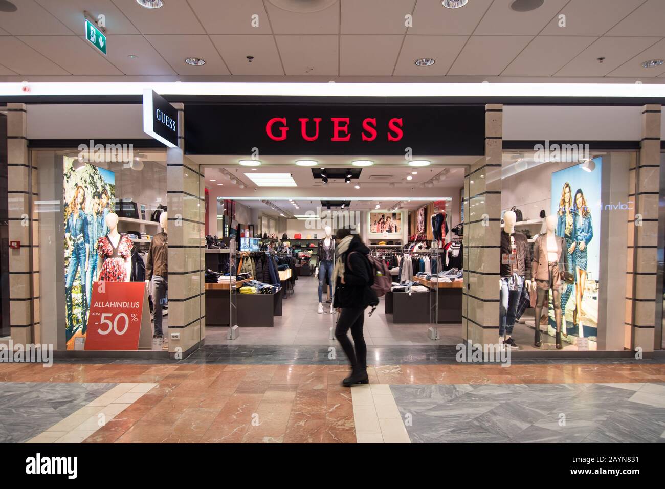 showroom guess