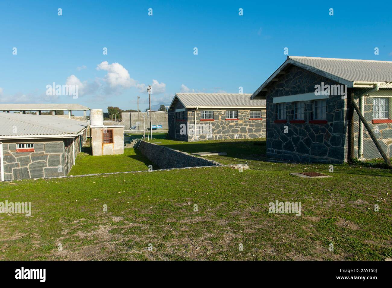 Las instalaciones de la prisión en la isla Robben, que es una isla en la bahía de Table, 6.9 km al oeste de la costa de Cabo, Sudáfrica, y se ha utilizado para la iso Foto de stock