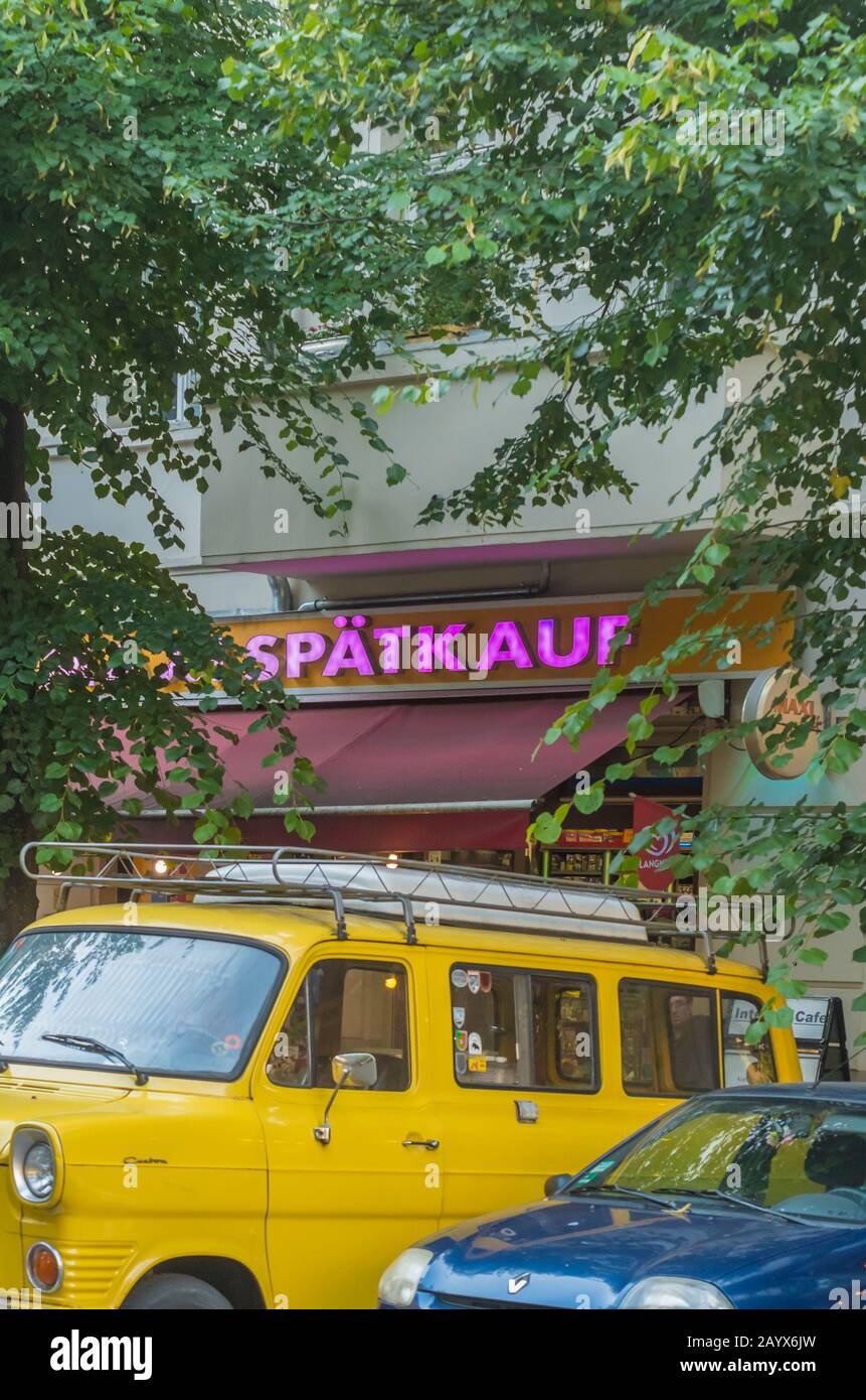 spaetkauf, tienda de última hora de compras Foto de stock