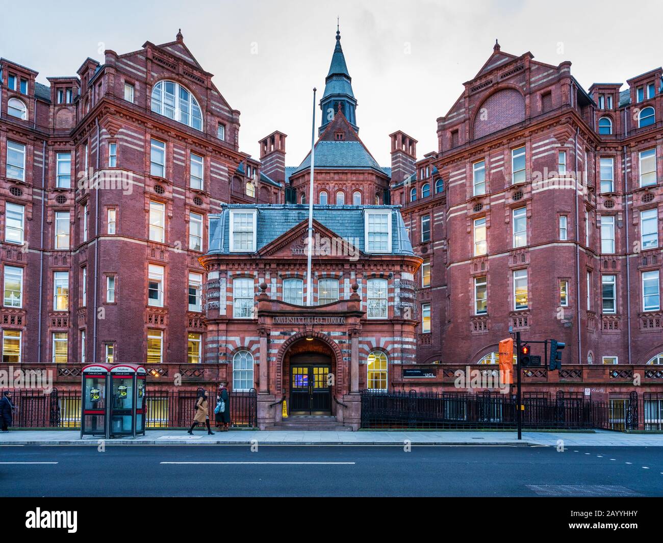 Ucl Cruciform Building University College Londres. Originalmente North London Hospital, Abrió 1906. Alberga el Wolfson Institute for Biomedical Research. Foto de stock