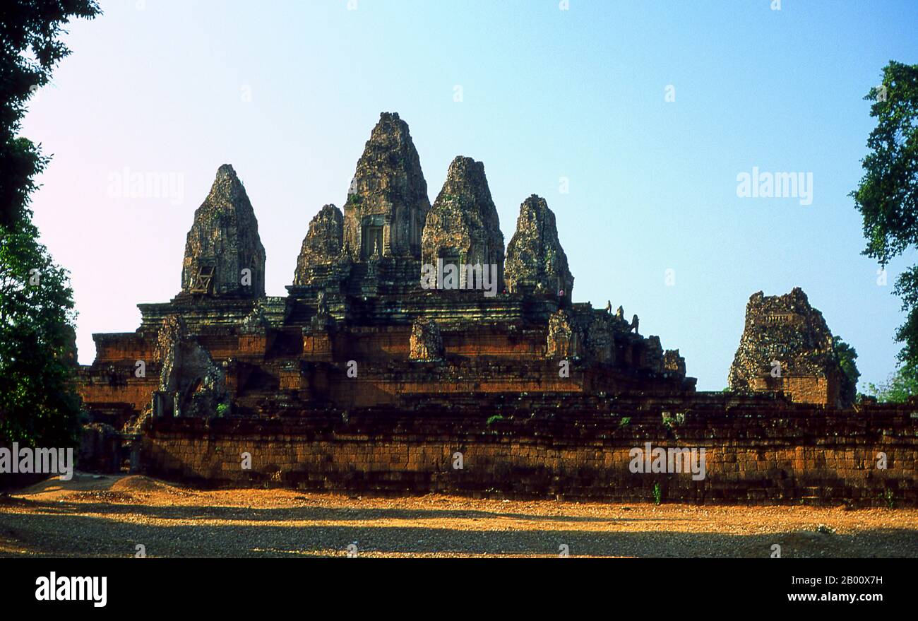 Camboya: Pre RUP (un templo originalmente dedicado al dios hindú Shiva), Angkor. Pre RUP fue construido como el templo estatal del rey jemer Rajendravarman y dedicado en 961 o principios de 962. Es un templo de montaña de ladrillo combinado, laterita y construcción de piedra arenisca. Fue dedicado al dios Hindú Shiva, y probablemente se encuentra en un antiguo ashram de Shaivite, construido por Yasovarman I en el siglo anterior. Foto de stock