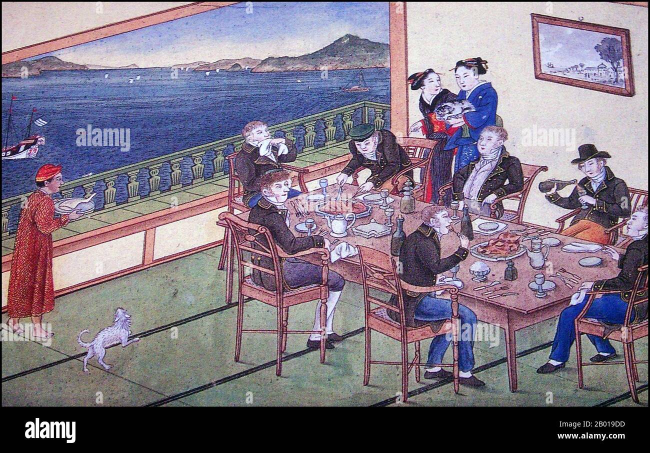 Japón: Un grupo de comerciantes holandeses que cenan en la isla de Dejima, Nagasaki. Philip Franz Von Siebold (17 de febrero de 1796 - 18 de octubre de 1866) se sentó en el centro, con su amante, Kusomoto Taki (Sonogi), sosteniendo un gato. Pintura, c. 1825. Philipp Franz Balthasar von Siebold fue médico y viajero alemán. Fue el primer europeo en enseñar medicina occidental en Japón. Obtuvo reconocimiento por su estudio de flora y fauna japonesa. Llegó a la Isla Dejima en 1823 y permaneció en Japón hasta 1829 cuando fue expulsado por obtener mapas de partes del país, y acto prohibido por el gobierno gobernante. Foto de stock