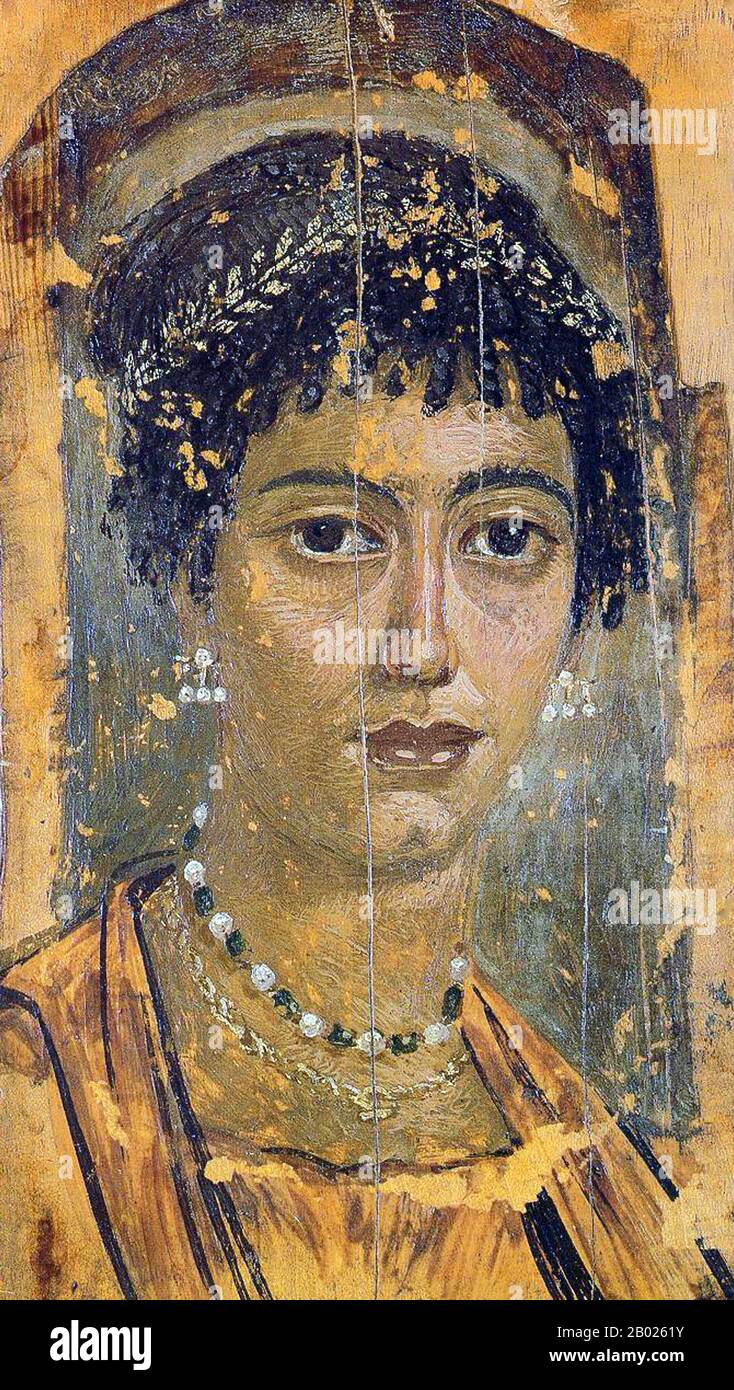 Retratos de momia o retratos de momia de Fayum (también retratos de momia  de Faiyum) es el término moderno dado a un tipo de retratos naturalistas  pintados en tablas de madera adheridos