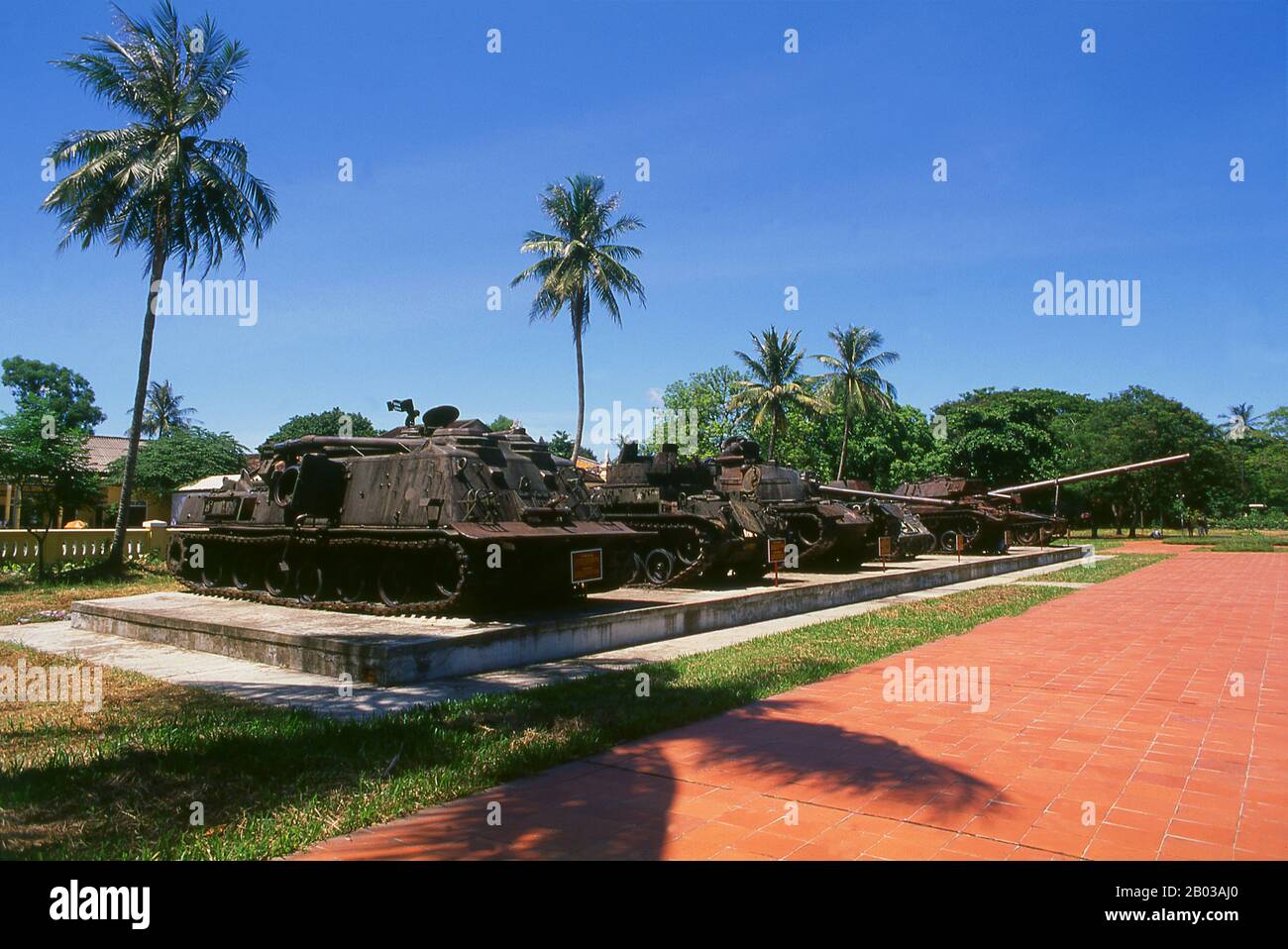 La Segunda Guerra Indochina, conocida en Estados Unidos como la Guerra de Vietnam, fue un conflicto militar de la época de la Guerra Fría que ocurrió en Vietnam, Laos y Camboya desde el 1 de noviembre de 1955 hasta la caída de Saigón el 30 de abril de 1975. Foto de stock