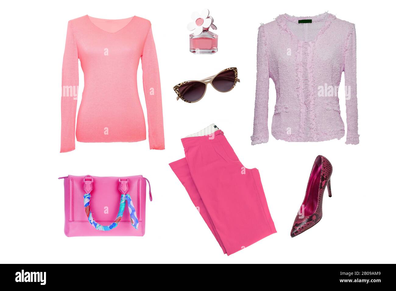 Ropa de mujer collage. Conjunto de pantalón femenino con estilo y moderno,  blusa o camisa rosa, héeles rojos, bolso rosa, suéter y otros accesorios  Fotografía de stock - Alamy