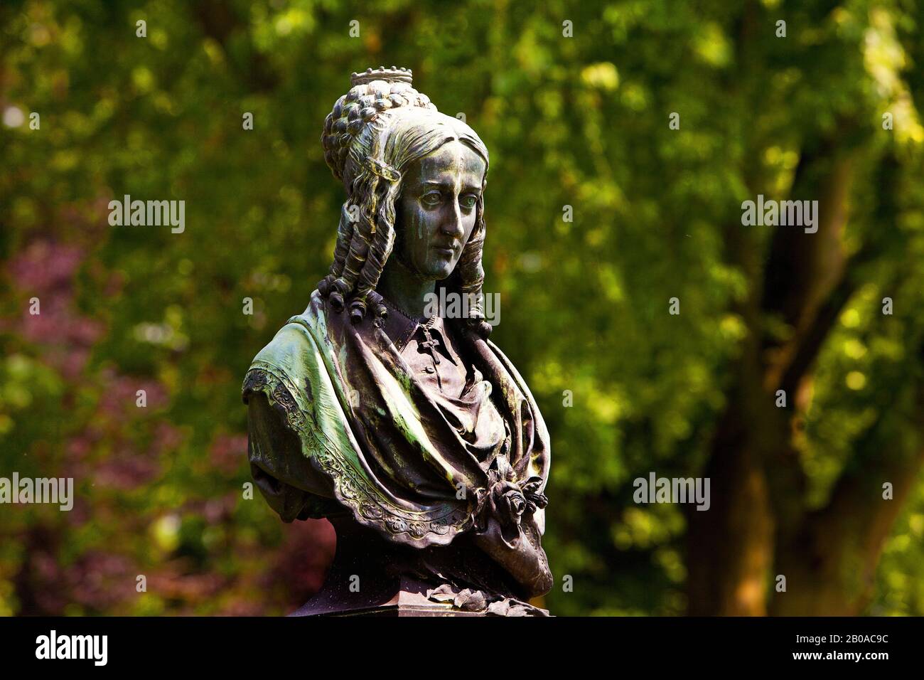 Busto de Annette von Droste-Huelshoff en el jardín del castillo de Huelshoff, Alemania, Renania del Norte-Westfalia, Muensterland, Havixbeck Foto de stock