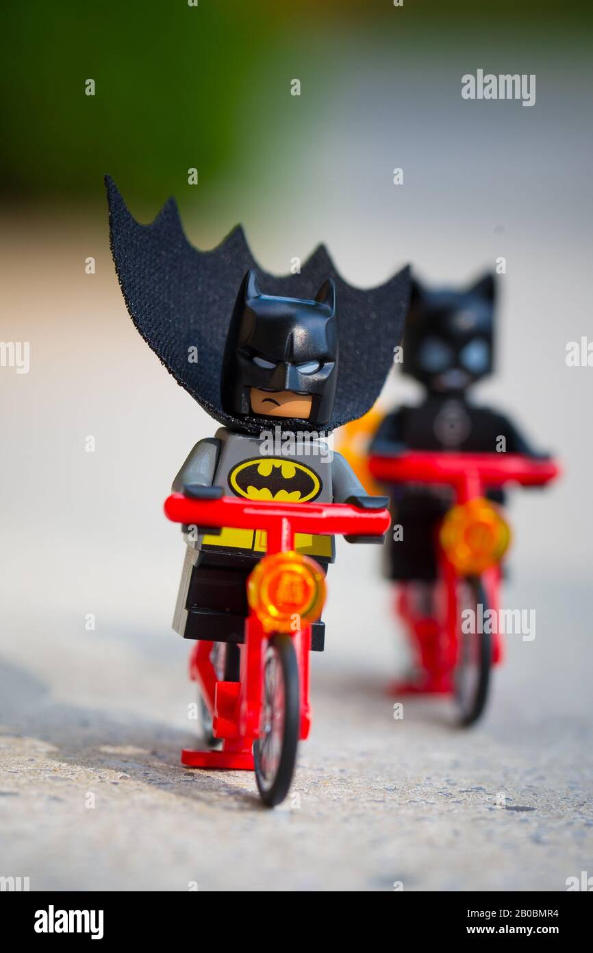 Catwoman Batman Fotos E Imagenes De Stock Alamy Catwoman Batman Fotos E Imagenes De Stock Alamy