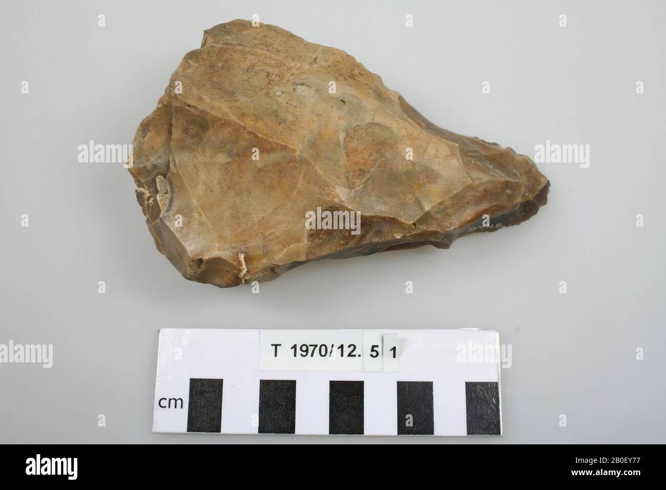 Herramienta Flint, herramienta, piedra, Flint, 12.8 x 7.6 x 4 cm, prehistórica, Inglaterra, desconocido, desconocido, Swanscombe Foto de stock