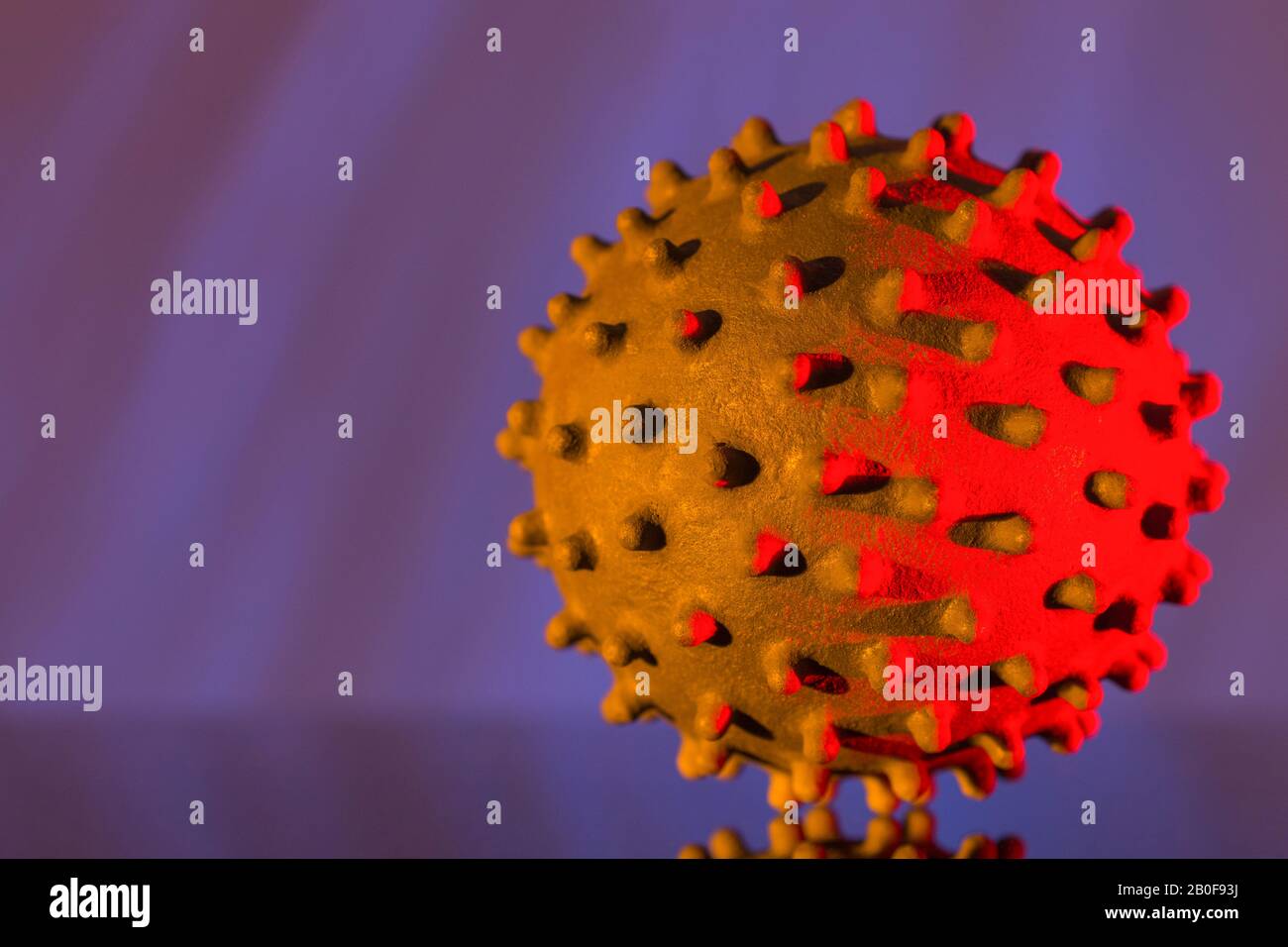 Modelo de coronavirus tipo gripe, SARS, MERS, CV19 virus Covid-19 en el centro del brote del virus Wuhan en la pandemia del Reino Unido. Resumen médico, investigación de virus en el Reino Unido Foto de stock