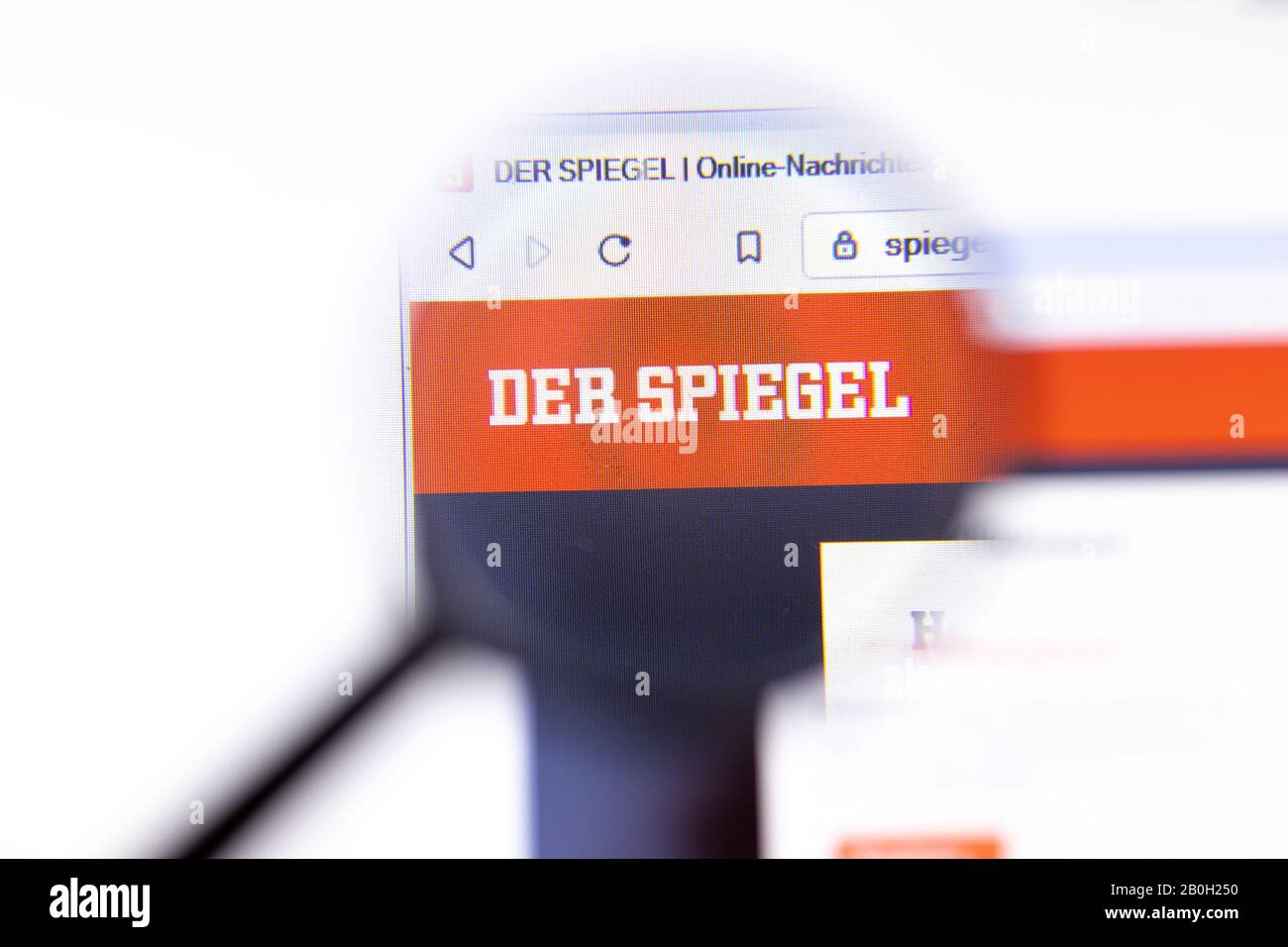 Los Angeles, California, EE.UU. - 18.02.2020: Página web de der Spiegel con logotipo de primer plano. Spiegel.de icono del sitio en pantalla, editorial Ilustrativa Foto de stock