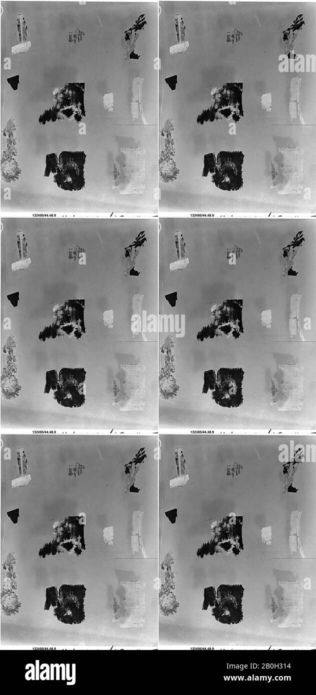 Fragmentos, Japón, período Nara (710–794), Tempyō (729–749), Fecha del siglo VIII, Japón, paño liso, 12 x 10 pulg. (30.48 x 25.40 cm), Textiles pintados e impresos Foto de stock