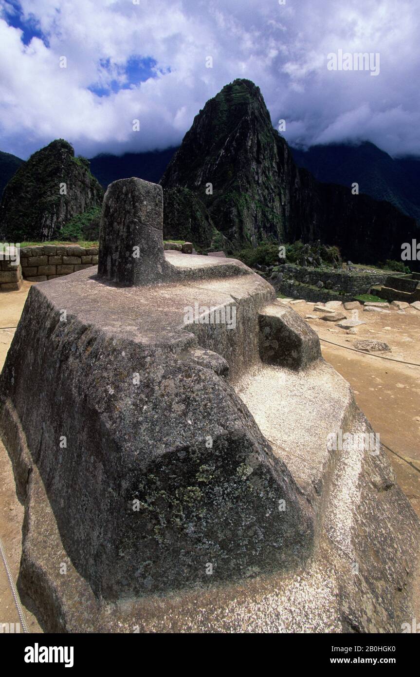 Piedra Intihuatana Fotos e Imágenes de stock - Alamy