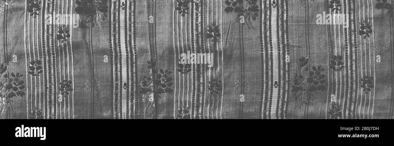 Pieza, francés, siglo 18, francés, seda, 19 x 7 pulgadas (48.3 x 17.8 cm), tejidos Foto de stock