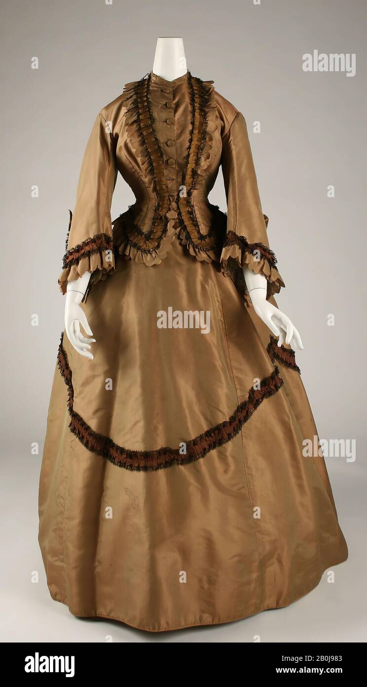 Vestido de tarde, austriaco, ca. 1870, austriaco, seda Fotografía de stock  - Alamy