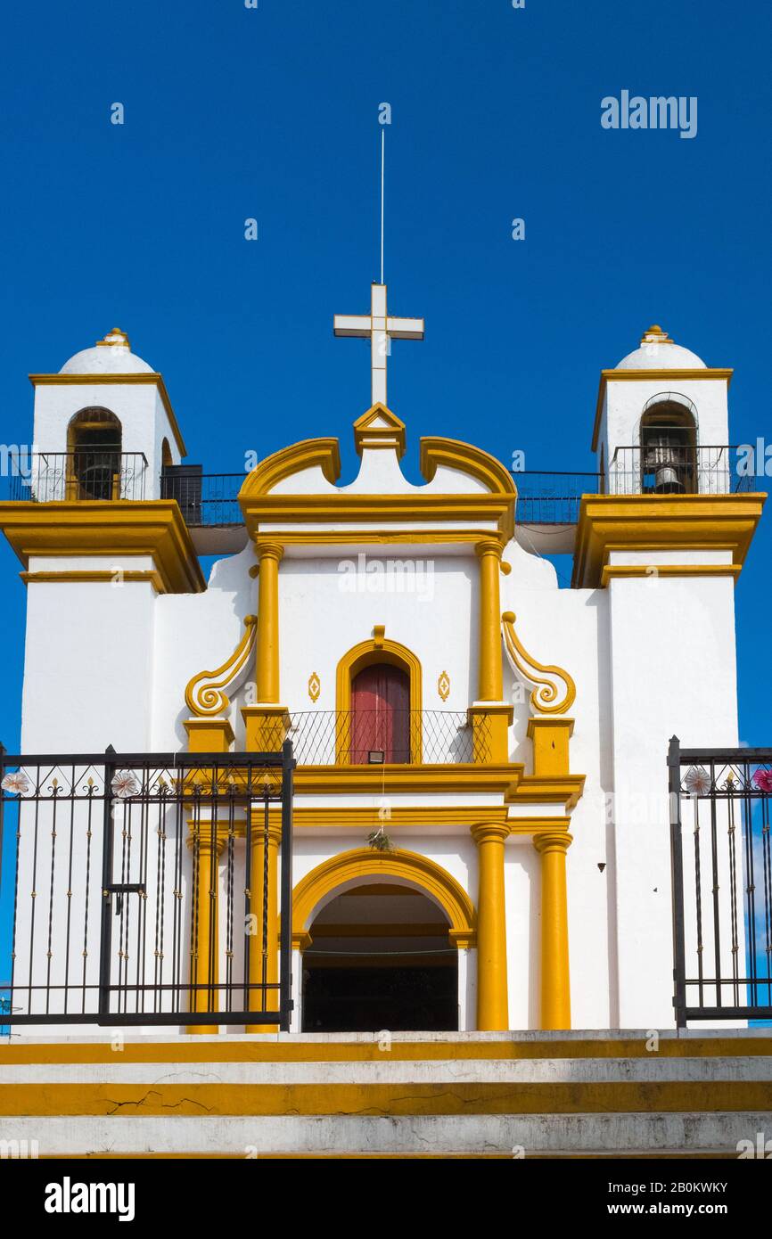 Parroquia Nuestra Señora De Guadalupe, San Cristóbal De Las Casas, Chiapas,  México Fotografía de stock - Alamy