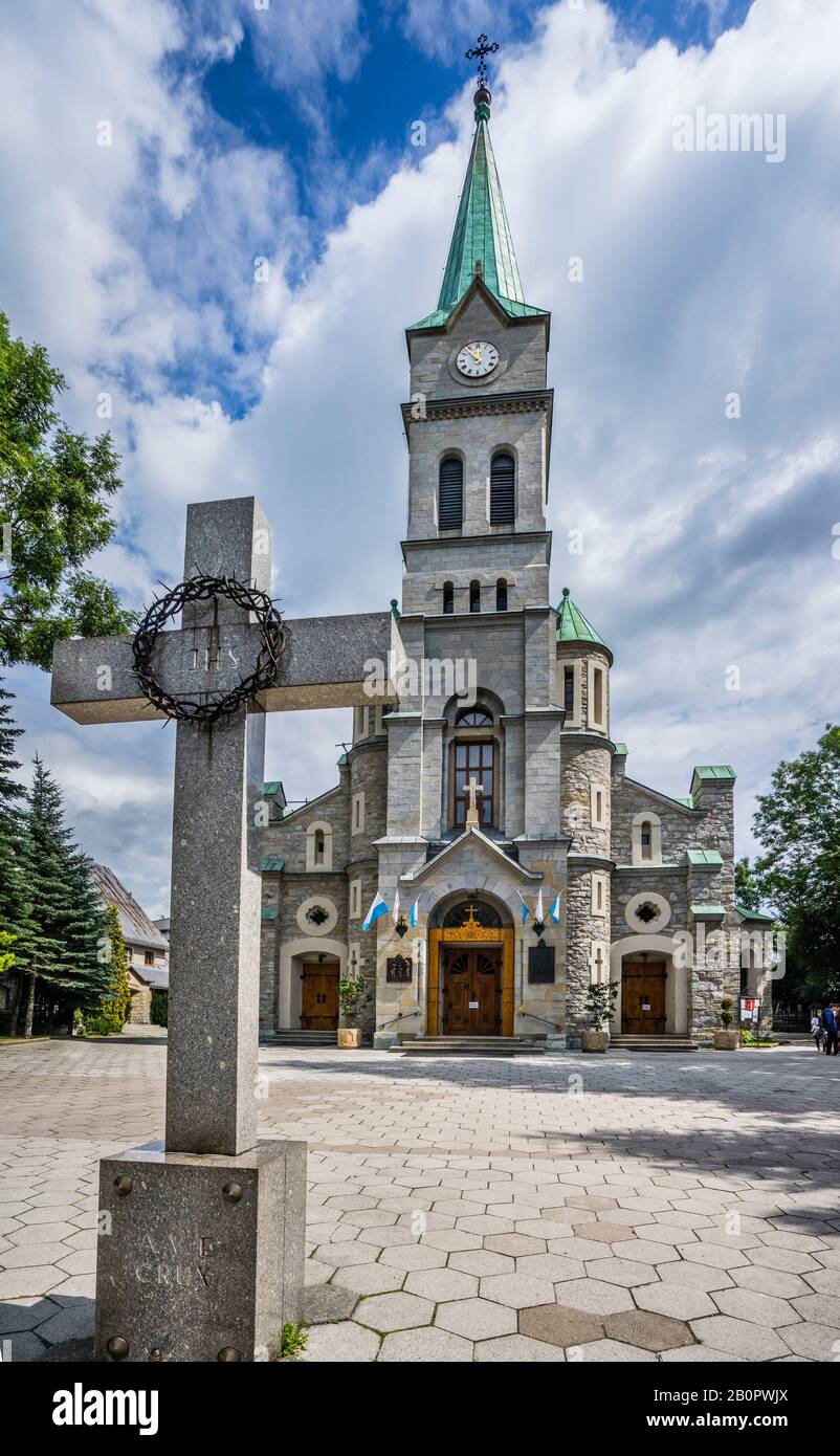 Iglesia De Sanktuarium Najświętszej Rodziny, Zakopane, Pequeña Polonia, Polonia Foto de stock