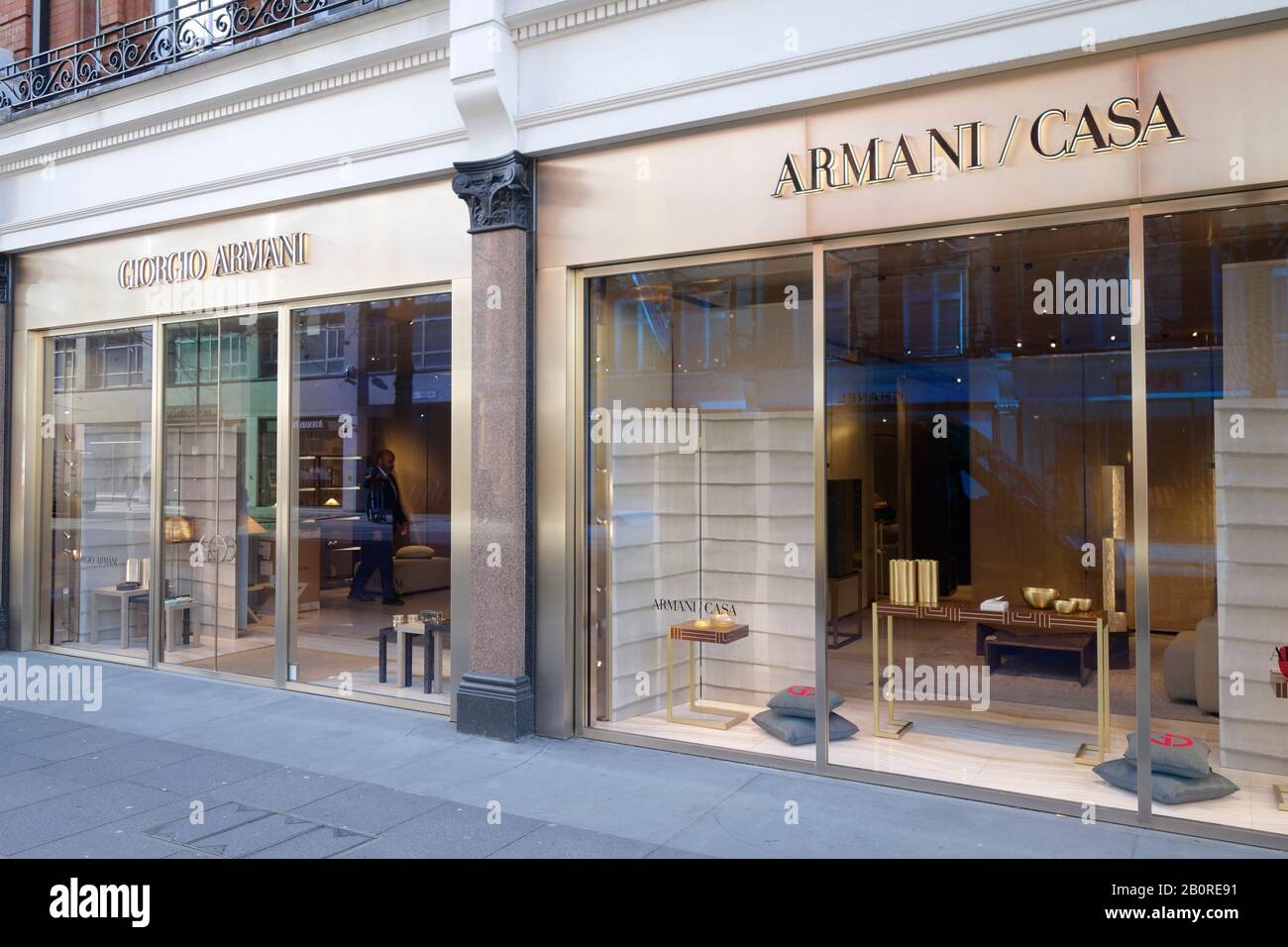 tienda armani cerca de mi