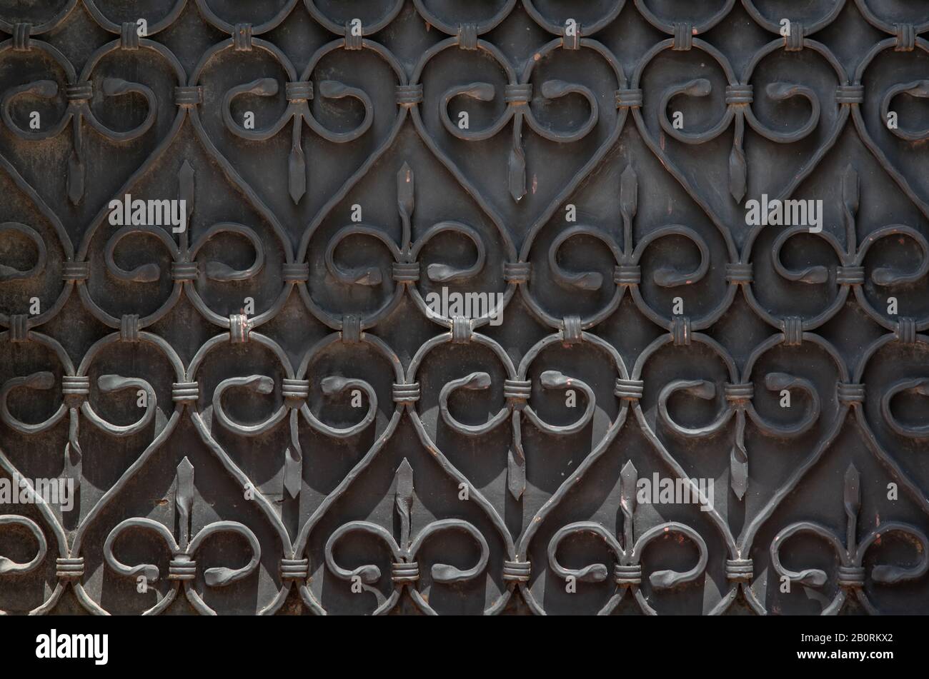 elementos ornamentados de hierro forjado con decoración de verja de metal.  espacio para copias Fotografía de stock - Alamy